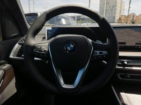 New 2026 BMW X5 xDrive40i AWD/4WD image 13