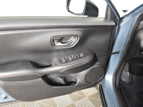 Certified 2024 Honda HR-V Sport image 33