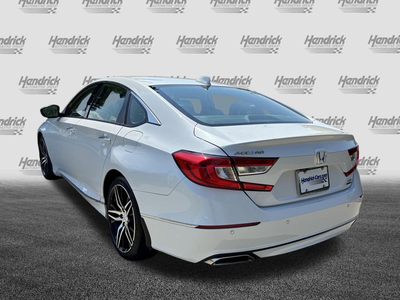 Used 2021 Honda Accord Touring image 8