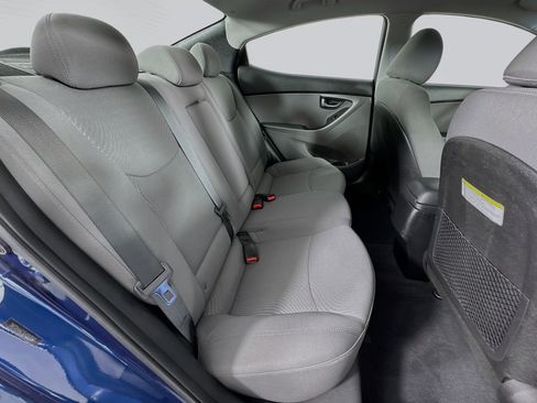 Used 2015 Hyundai Elantra SE w/ Option Group 02 FWD image 24