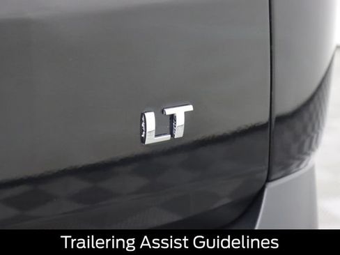 Used 2020 Chevrolet Traverse LT w/ Driver Confidence II Package AWD/4WD image 29