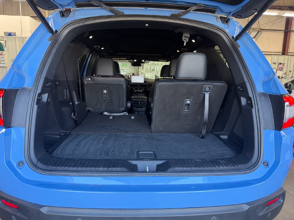 Used 2024 Honda Pilot TrailSport image 23