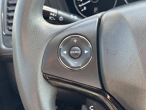 Used 2017 Honda HR-V LX image 20