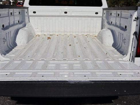 Used 2021 Chevrolet Colorado LT image 17