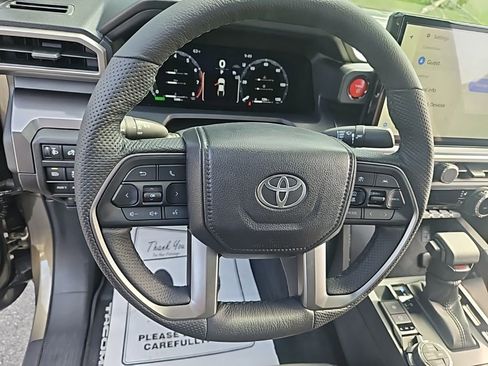Used 2025 Toyota Tacoma TRD Off-Road w/ TRD Off Road Premium Package AWD/4WD image 13