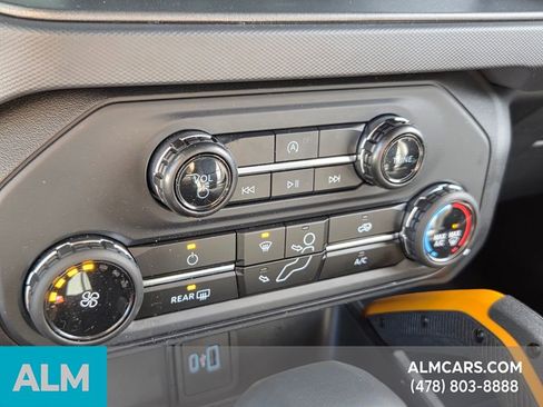 Used 2024 Ford Bronco Badlands image 23