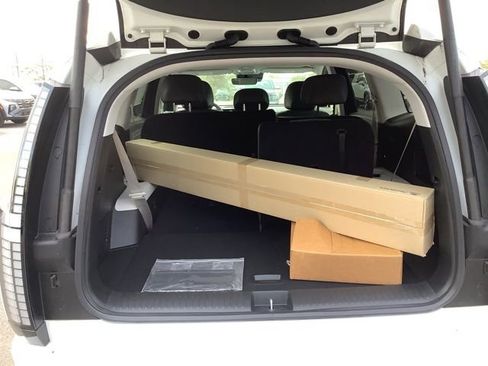 New 2026 Hyundai Ioniq 9 SEL image 10