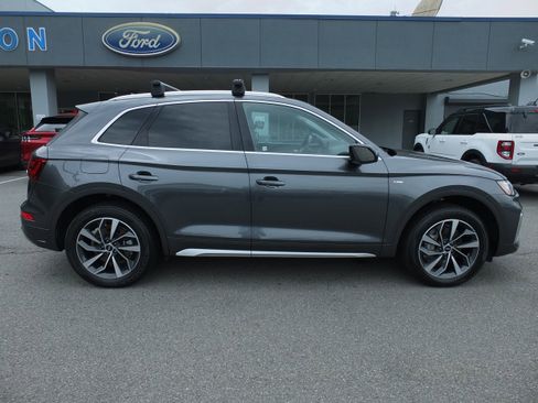 Used 2023 Audi Q5 2.0T Premium Plus AWD/4WD image 2