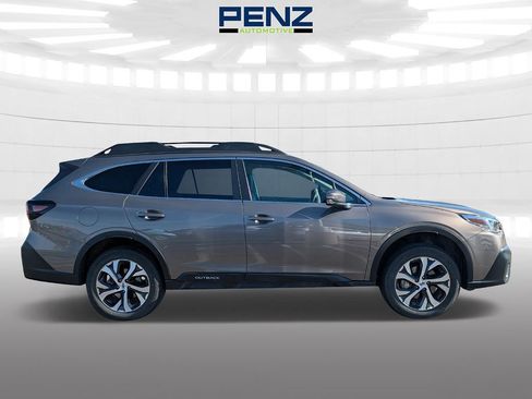 Used 2022 Subaru Outback Limited AWD/4WD image 8