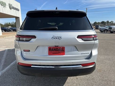 Certified 2024 Jeep Grand Cherokee L Limited w/ Luxury Tech Group II image 6