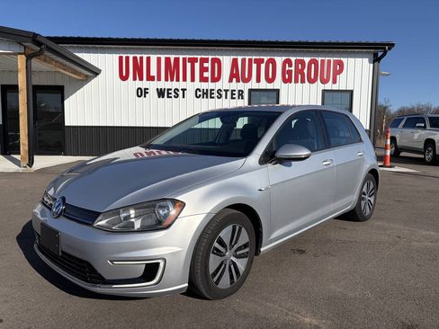 Used 2016 Volkswagen e-Golf SE w/ DC Fast Charging Package FWD image 1
