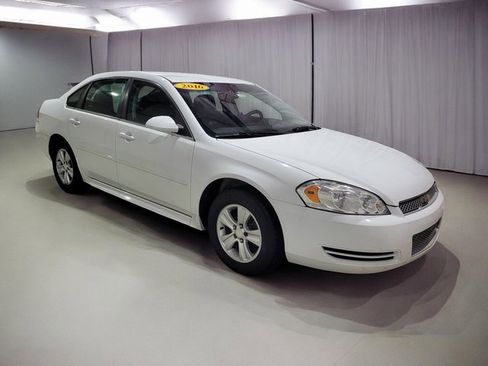 Used 2016 Chevrolet Impala Limited LS image 2