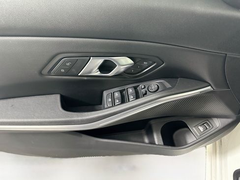 Used 2025 BMW 330i Sedan RWD image 15