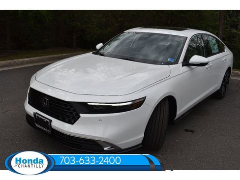 New 2026 Honda Accord Hybrid Touring image 3
