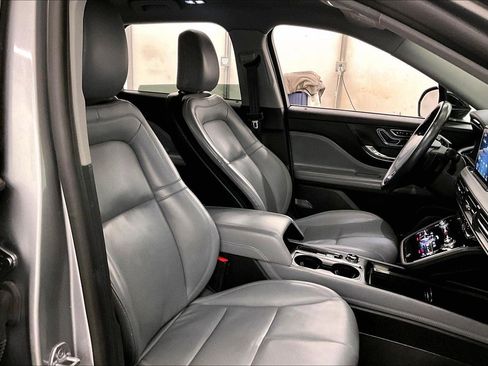 Used 2021 Lincoln Corsair AWD w/ Equipment Group 101A image 7