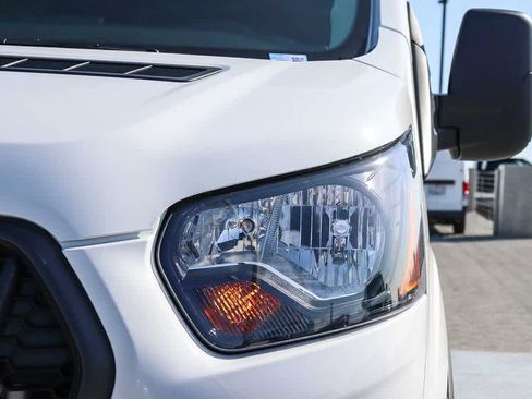 New 2026 Ford Transit 250 148 Medium Roof RWD image 7