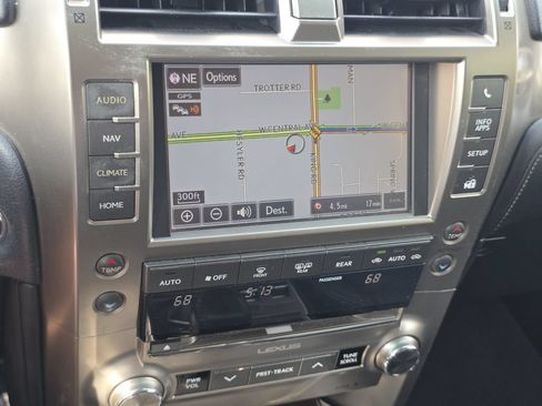 Used 2014 Lexus GX 460 w/ Premium Package AWD/4WD image 22