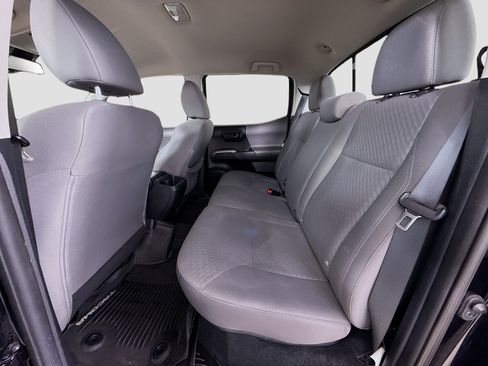 Used 2020 Toyota Tacoma SR5 image 24