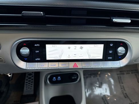 Used 2023 Genesis GV60 Performance image 17