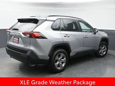 Used 2022 Toyota RAV4 XLE w/ Convenience Package AWD/4WD image 7
