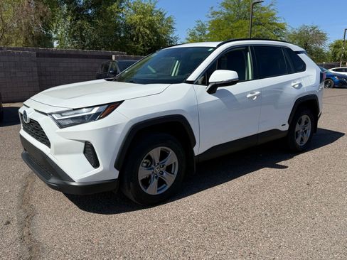 Used 2024 Toyota RAV4 XLE w/ Convenience Package AWD/4WD image 1