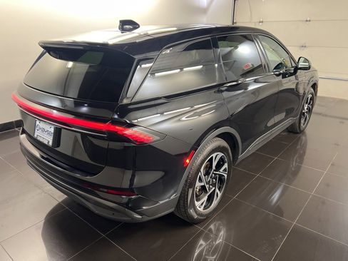 Certified 2025 Lincoln Nautilus Premier w/ Equipment Group 102A image 6