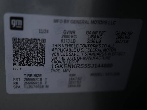 Used 2025 GMC Acadia Elevation image 42