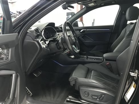 Used 2023 Audi Q3 2.0T Premium Plus w/ Premium Plus Package AWD/4WD image 8