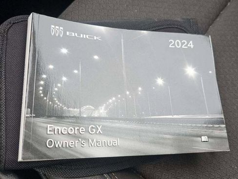 Used 2024 Buick Encore GX Preferred image 5