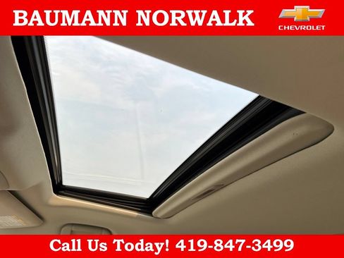 Used 2023 Nissan Armada SL w/ Captain's Chairs Package AWD/4WD image 34