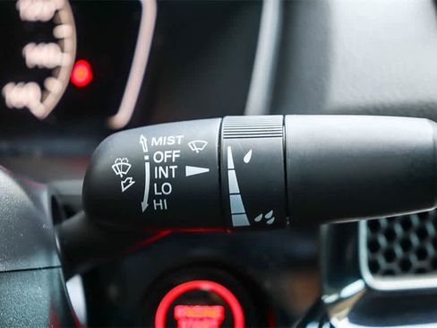 Used 2022 Honda Civic EX image 25