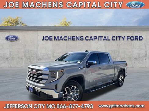 Used 2025 GMC Sierra 1500 SLE image 3