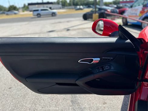 Used 2016 Porsche Boxster RWD image 24