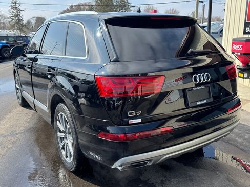 Used 2019 Audi Q7 3.0T Premium w/ Cold Weather Package image 4