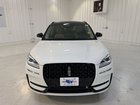 Used 2025 Lincoln Corsair Reserve w/ Equipment Group 202A image 32
