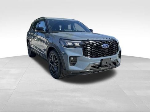 New 2026 Ford Explorer ST-Line w/ ST-Line Street Pack RWD image 8