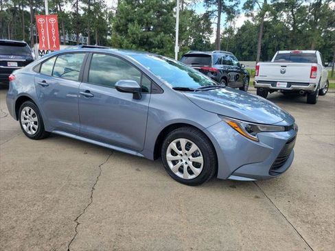 Certified 2026 Toyota Corolla LE FWD image 9