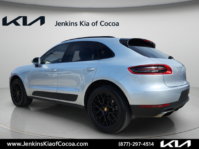 Used 2017 Porsche Macan AWD/4WD image 7