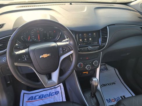Used 2022 Chevrolet Trax LT w/ Driver Confidence Package image 24