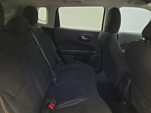 Used 2020 Jeep Compass Sport FWD image 19