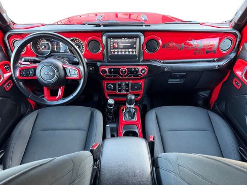 Used 2021 Jeep Gladiator Sport image 12