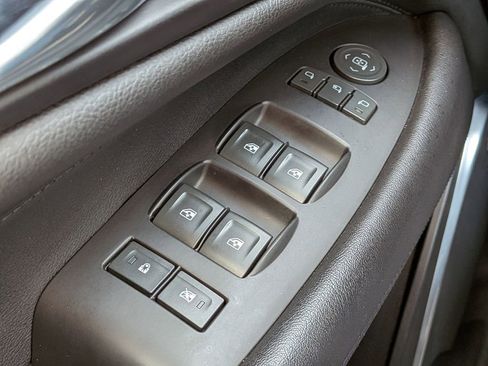 Used 2020 Cadillac Escalade Luxury image 38