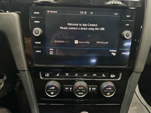 Used 2019 Volkswagen Golf R 4-Door AWD/4WD image 30