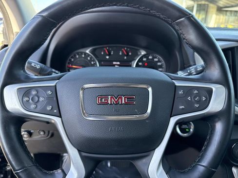 Used 2023 GMC Terrain SLT image 28