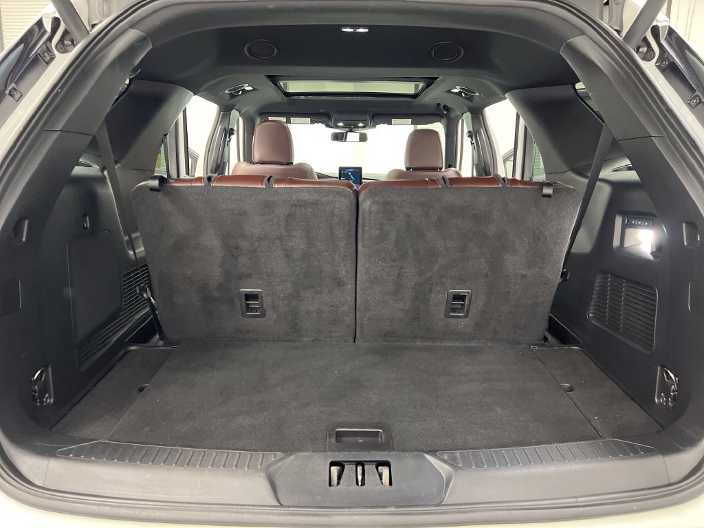 Used 2023 Ford Explorer Platinum w/ Technology Package AWD/4WD image 40