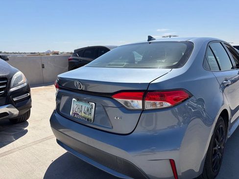 Used 2020 Toyota Corolla LE FWD image 4