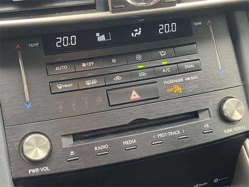 Used 2018 Lexus IS 300 AWD image 29