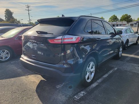 Used 2022 Ford Edge SE image 4