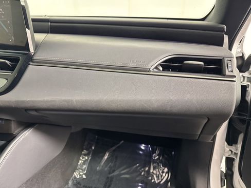 Used 2024 Lexus ES 350 w/ Accessory Package (Z2) FWD image 10