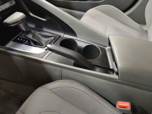 Used 2023 Hyundai Elantra SEL FWD image 26